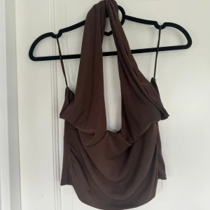 Bikbok topp - Oanvänd