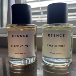 Parfym - Säljer 2st oanvända parfymer från essence! Ordinarie pris för båda var 750kr! Frakt: 80kr (spårbart)