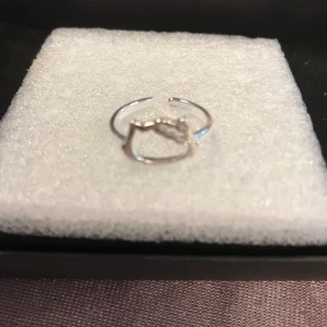 925 Silverpläterade Ring  - Stämplade  Justerbart stlk  75kr/st 