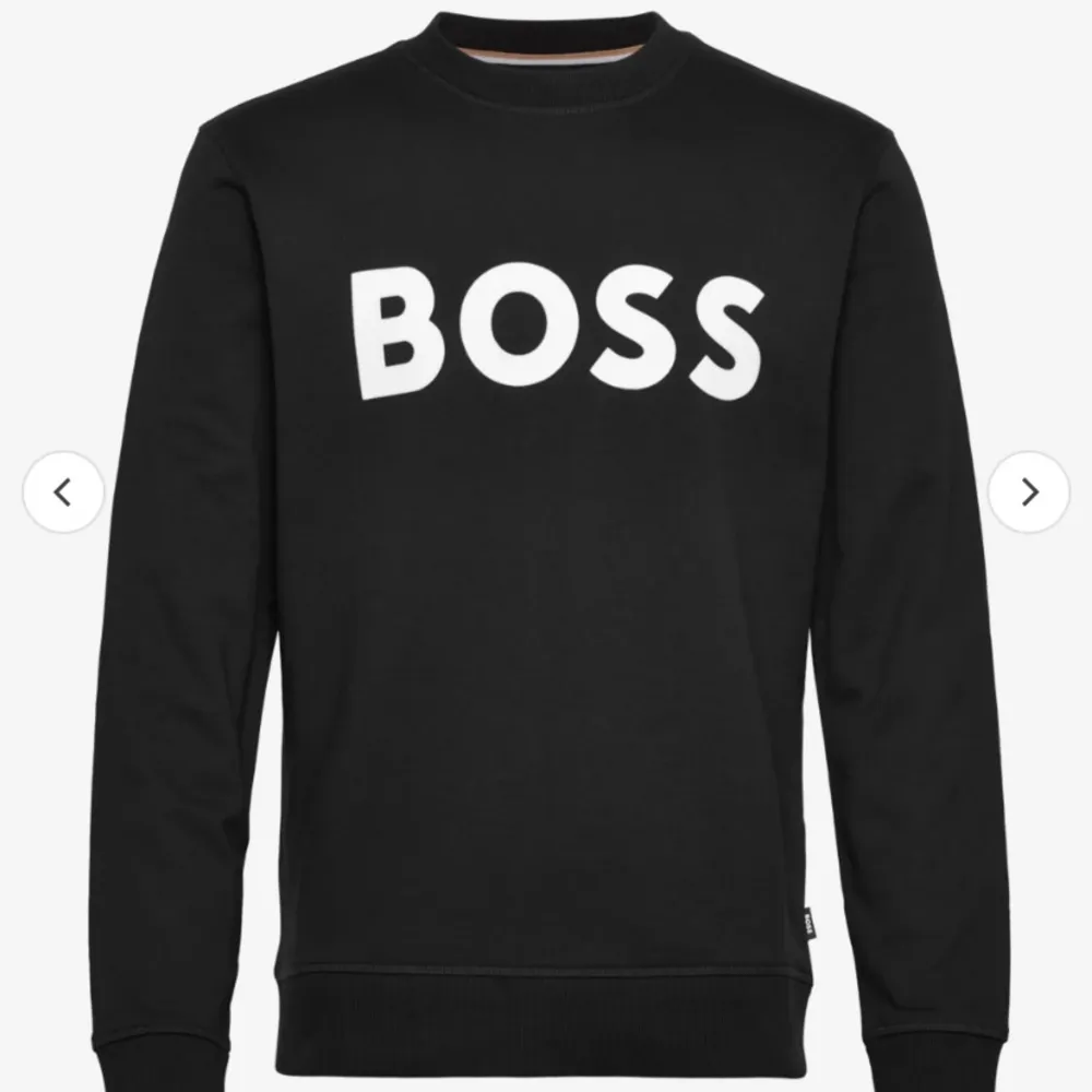 Det är en Hugo boss tröja som passar inte mig längre och ville sälja.. Tröjor & Koftor.