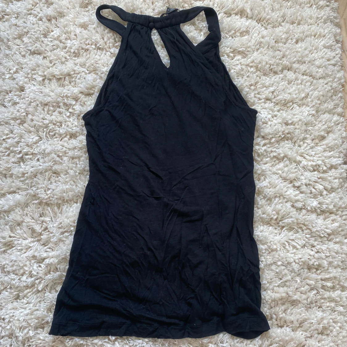 Svart halterneck topp från Kenneth Cole - 1