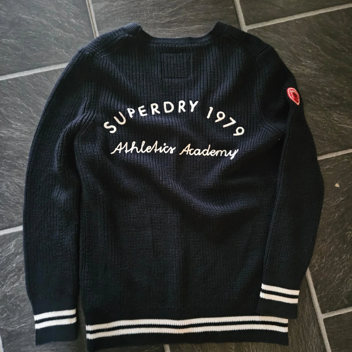 Svart cardigan från Superdry - 1