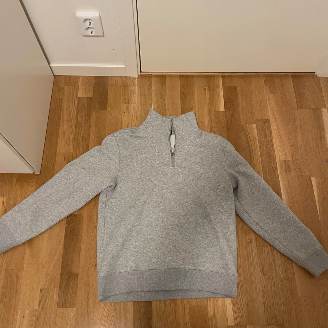 Grå halvzip sweatshirt - 2