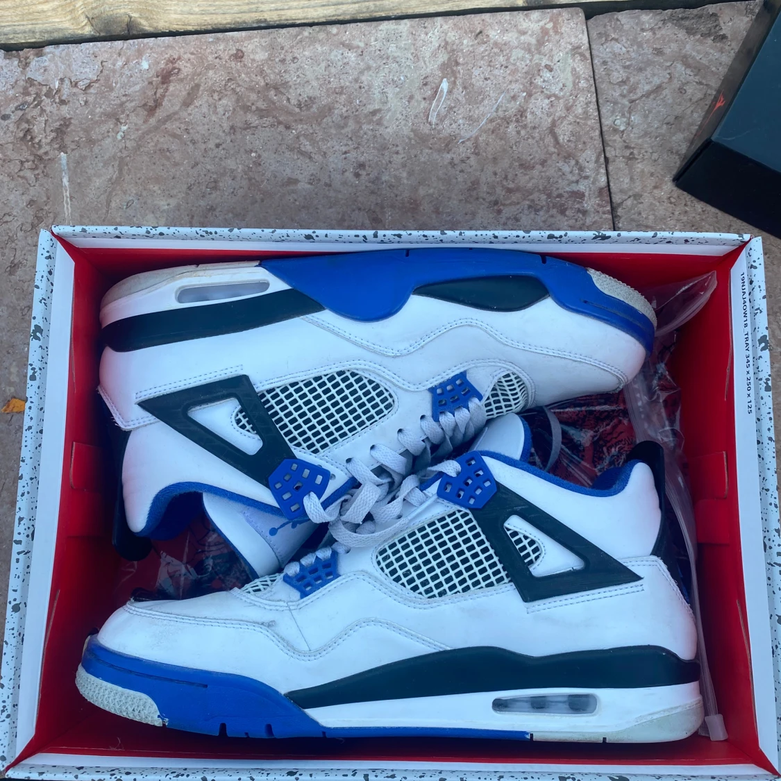 Jordan 4 - 1