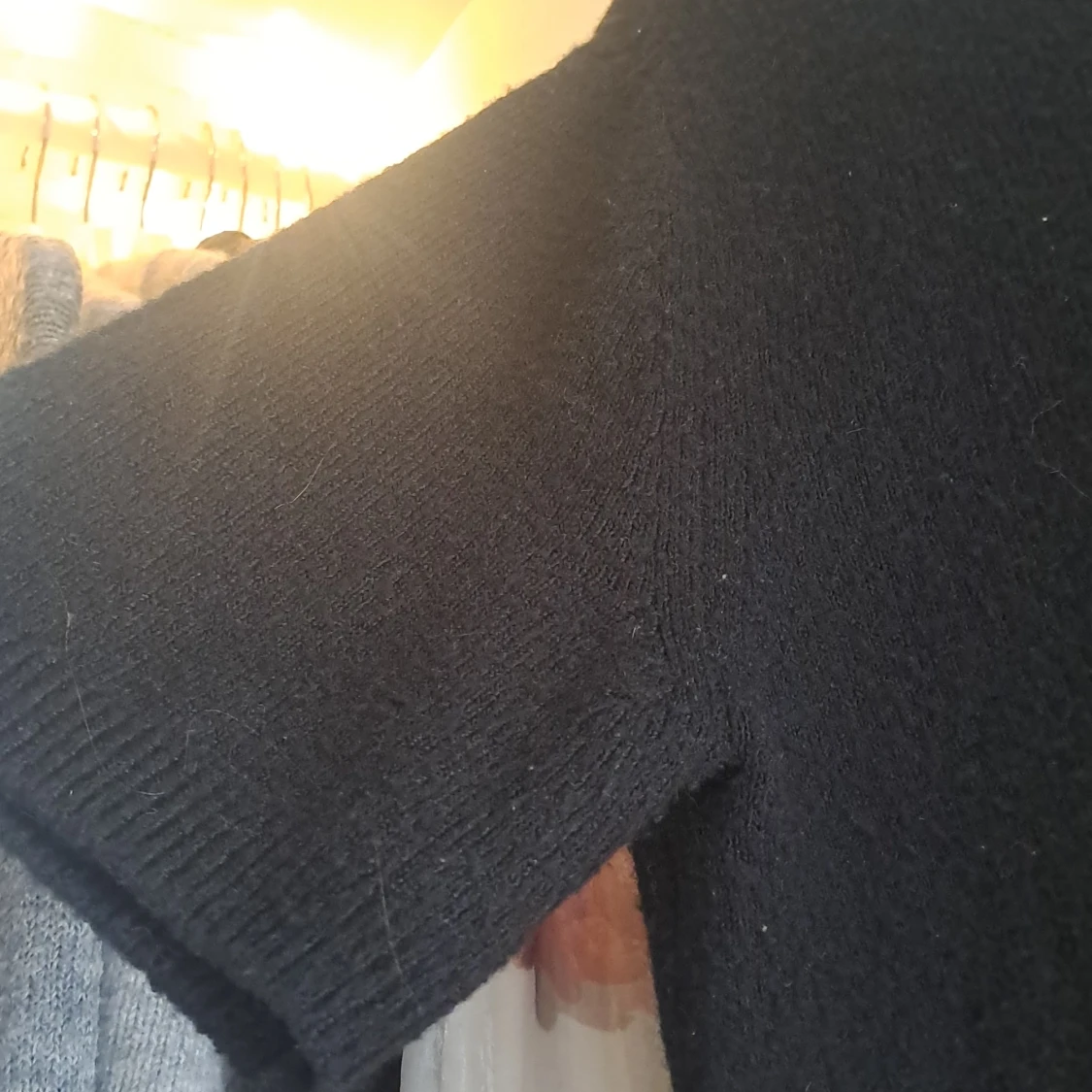 Svart stickad tröja från H&M - 2