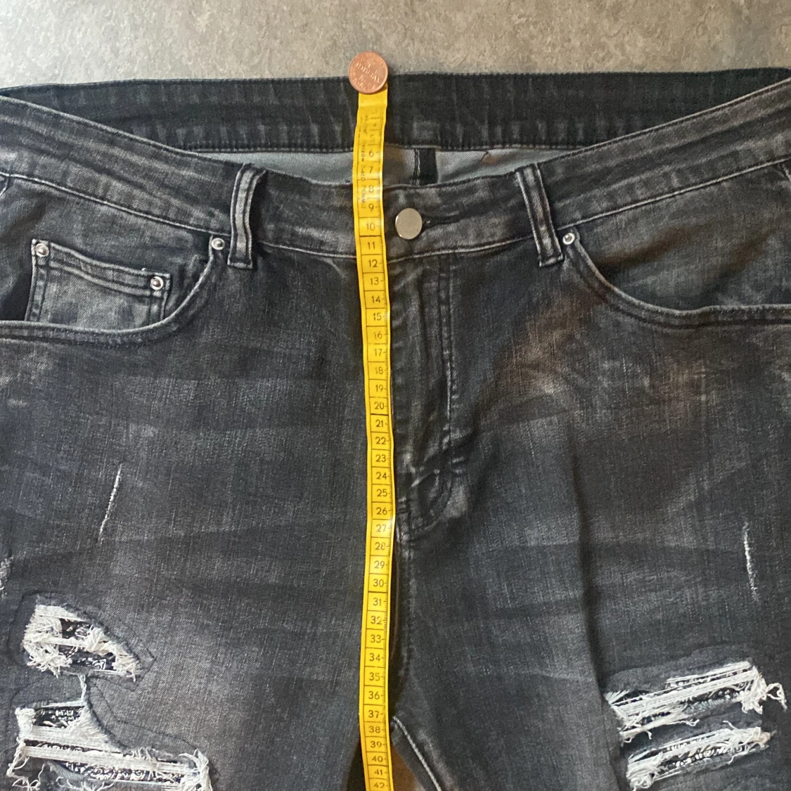 Svarta skinny jeans med slitningar - 4