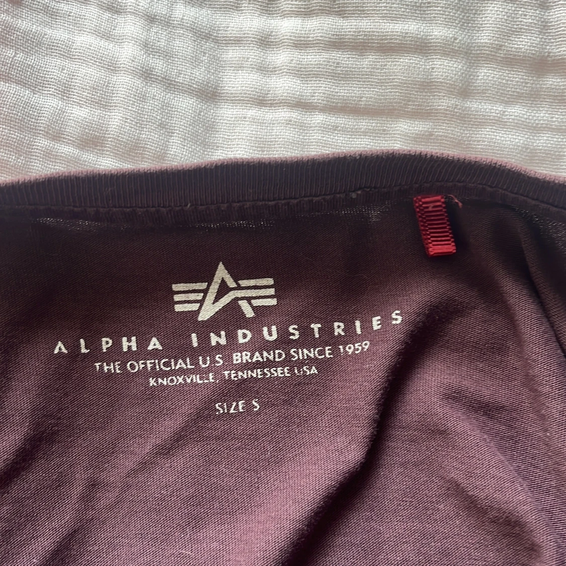 brun  Alpha Industries t-shirt S - 2