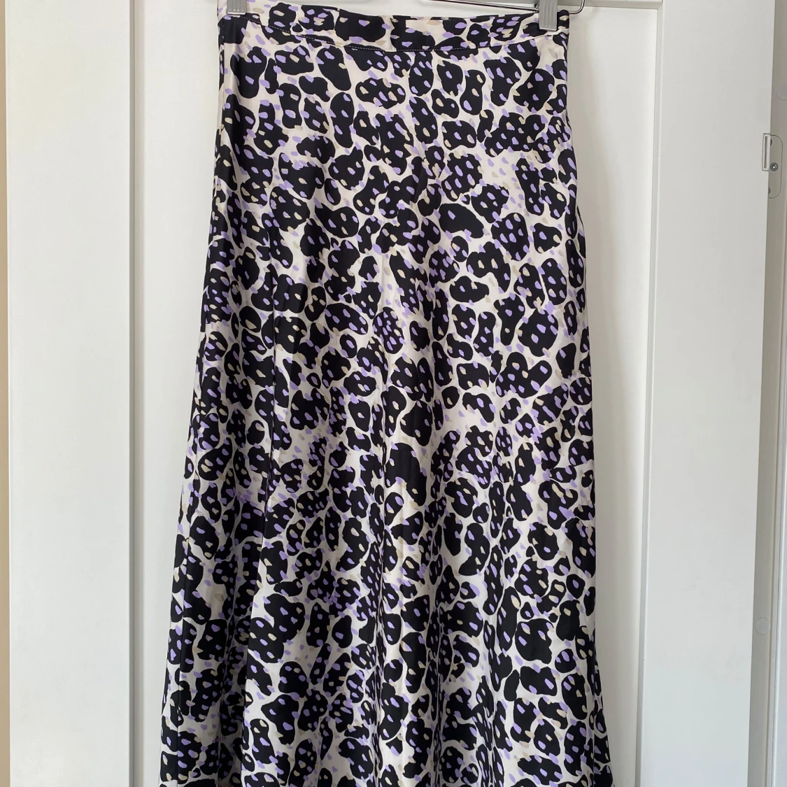 Leopardmönstrad långkjol från Monki