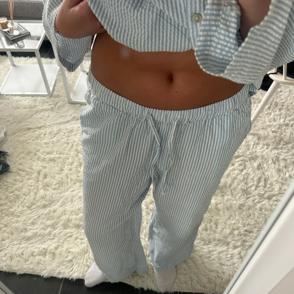 Blå och vit randig pyjamas  - 1