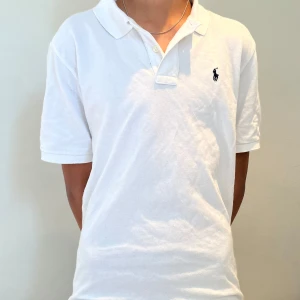 Vit pikétröja från Ralph Lauren - Ralph lauren, 162 (barn)