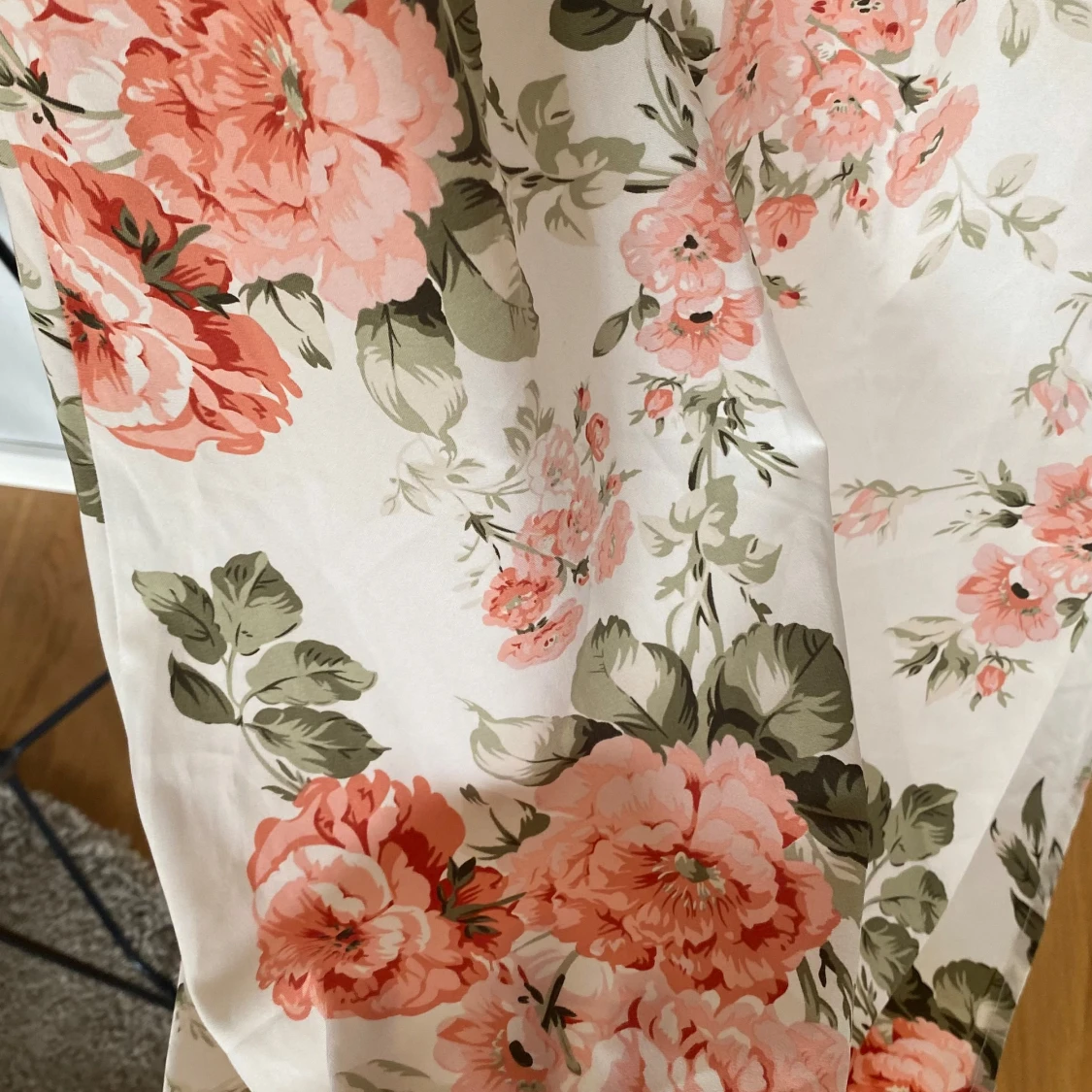 Blommig sommarklänning - 1