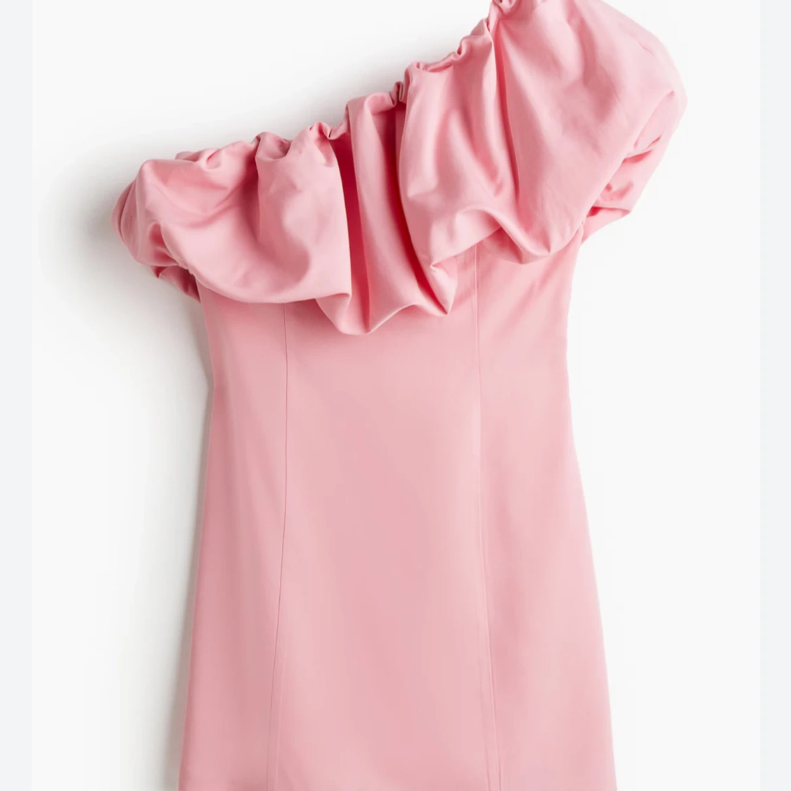 Rosa one shoulder kortklänning