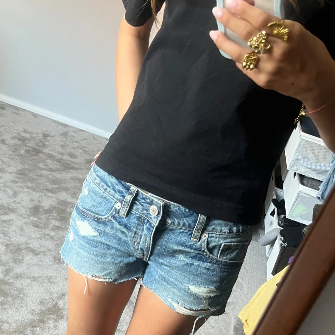 Lågmidjade jeansshorts - 1