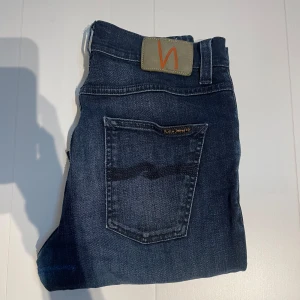 Nudie jeans  - Nudie jeans | storlek 30/30 | skick 7/10 | fraktar via PostNord eller Instabox på köparens bekostnad | hör av dig vid funderingar 