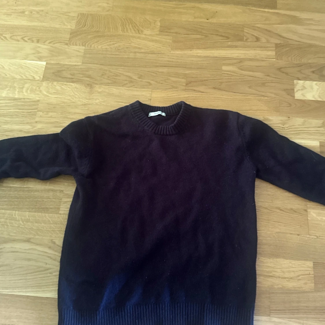 Mörklila stickad ulltröja - 1