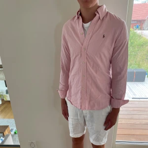 Polo Ralph lauren skjorta  - Säljer nu denna Polo Ralph lauren skjorta, skriv för fler bilder/frågor🙌🏼
