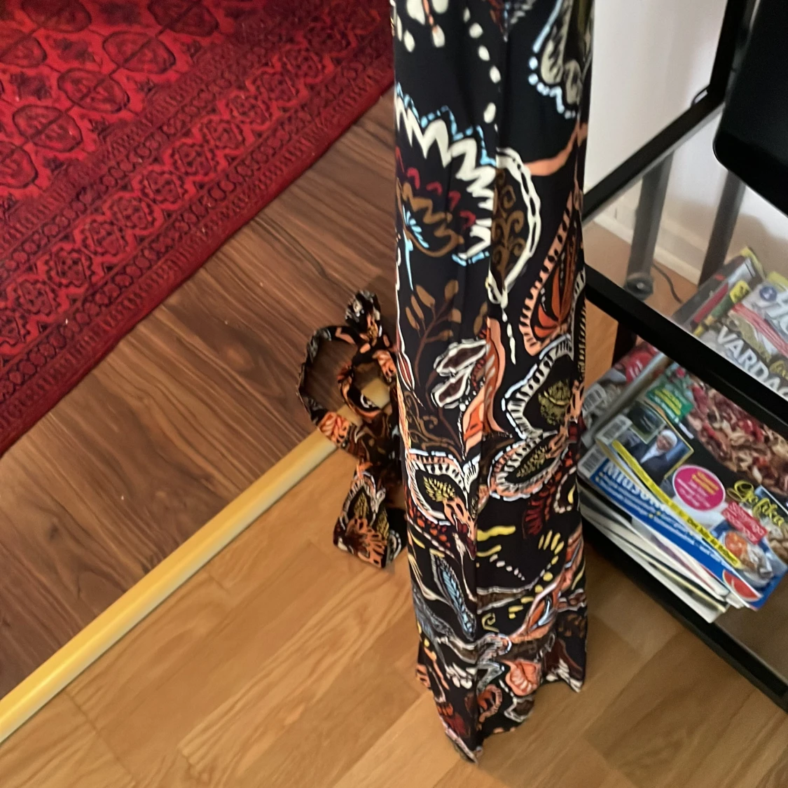 Långklänning med färgstarkt blommönster - 4