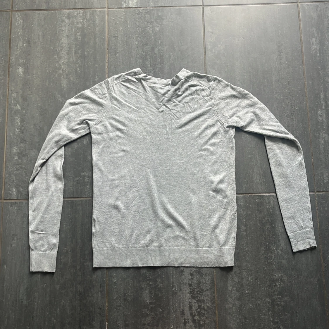 Ljusgrå basic tröja från Basic You - 1