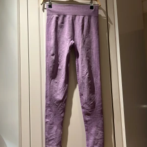Lila Leggings💜 - Sköna leggings från Lindex storlek 146-152💜Ny skick💜