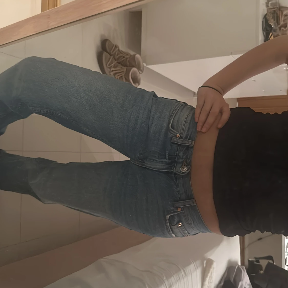 Blå jeans med rak passform - 1