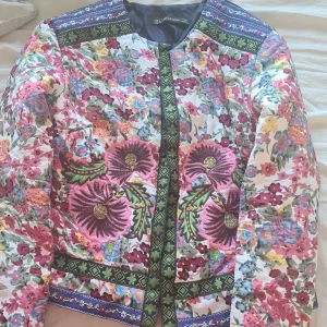 Inne jacka - Paul& zera stl 36 hel och ren