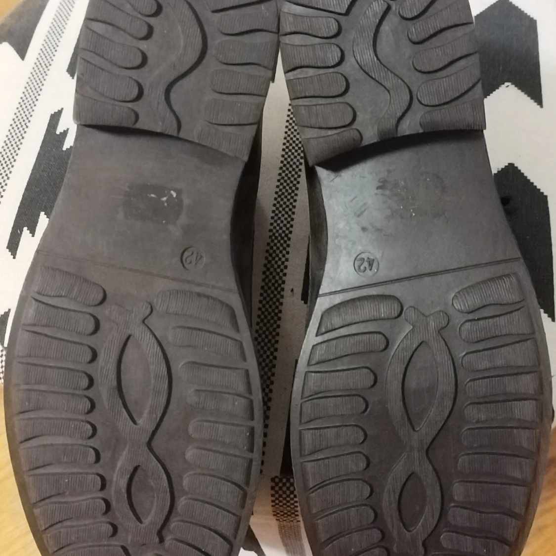 Läderkängor från "Network" med snörning - 3