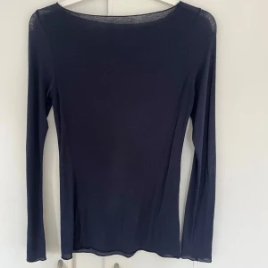 Intimissimi tröja - Superfin och skön tröja med en liten defekt där på vänstra armen, annars i mycket bra skick💞