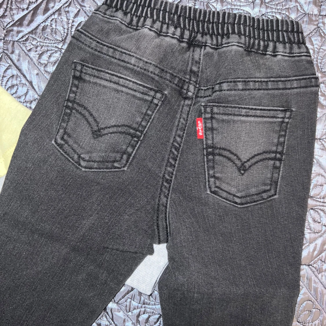 Gul och grå långärmad tröja från Levi's - 3