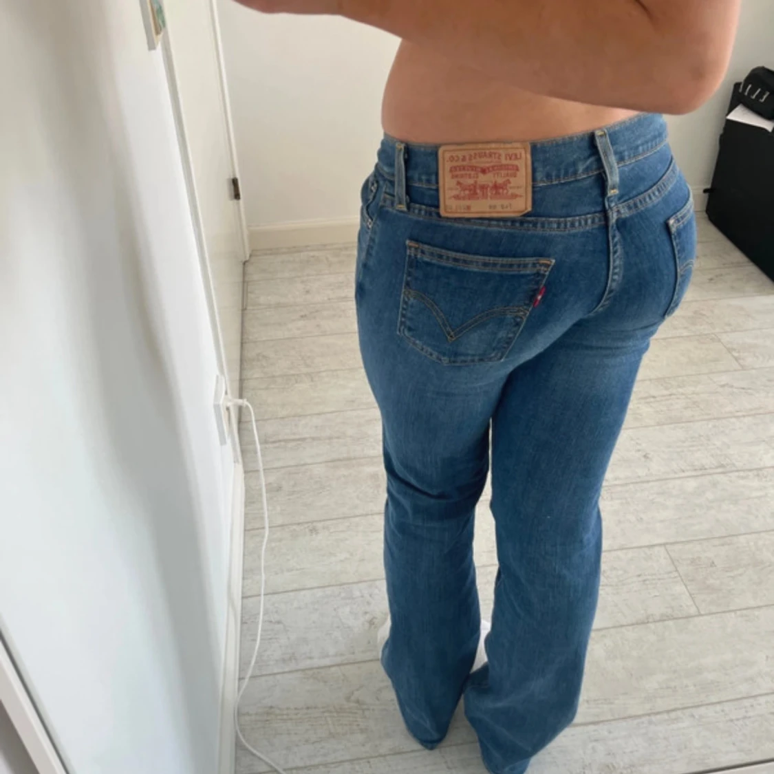 Lågmidjade bootcut Levis jeans - 1