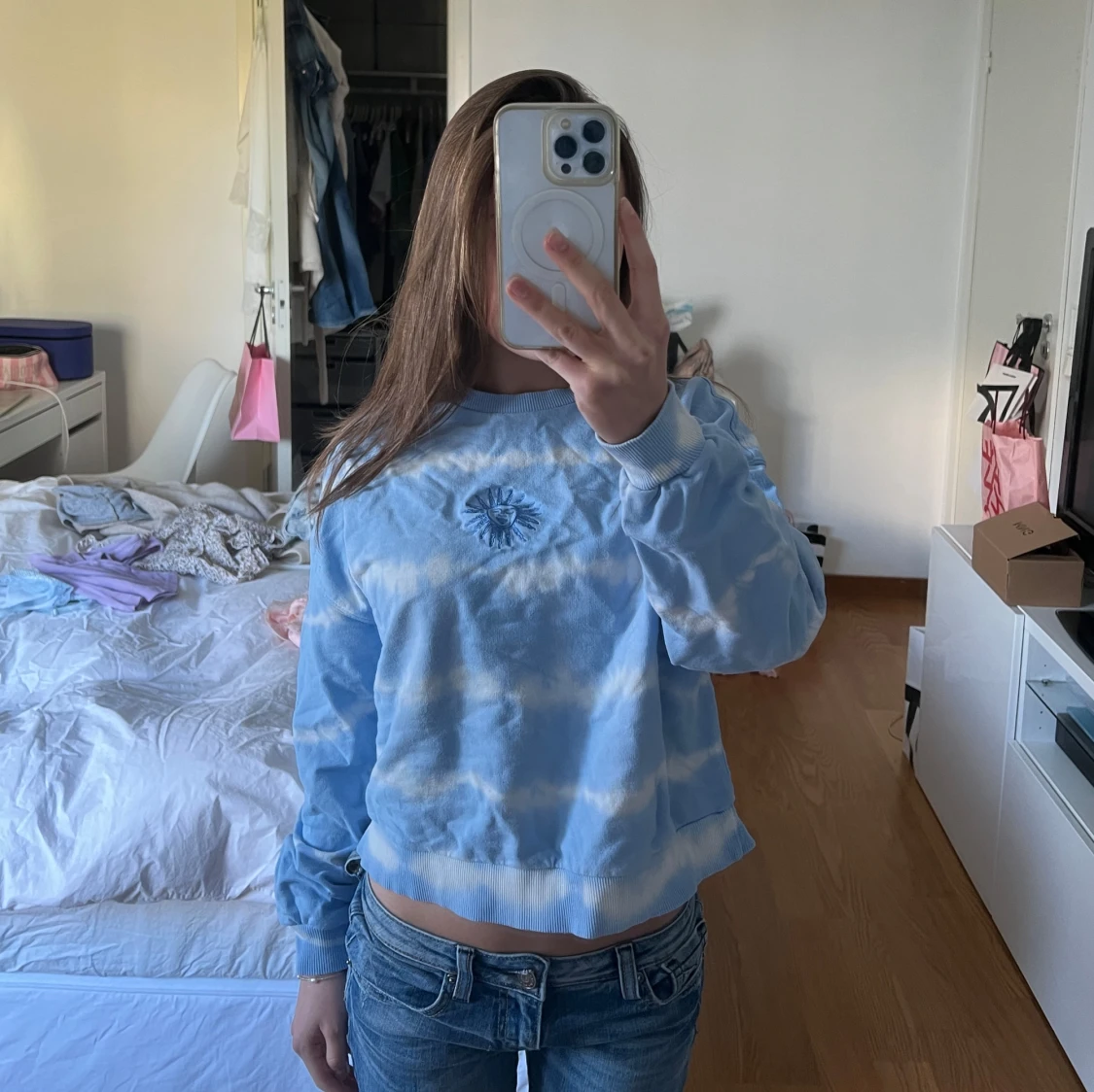 Blå och vit sweatshirt från Pull&Bear