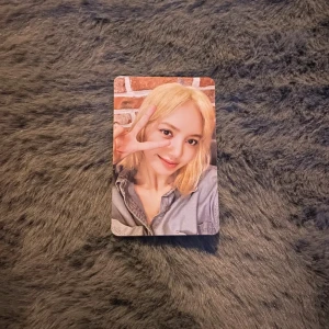 Blackpink Lisa fotokort  - Officiellt Blackpink ”Born Pink” Lisa photocard