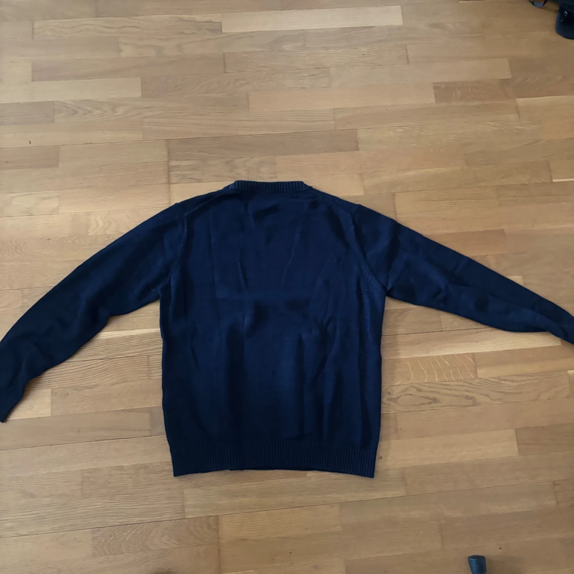 Mörkblå stickad tröja från Gant - 1