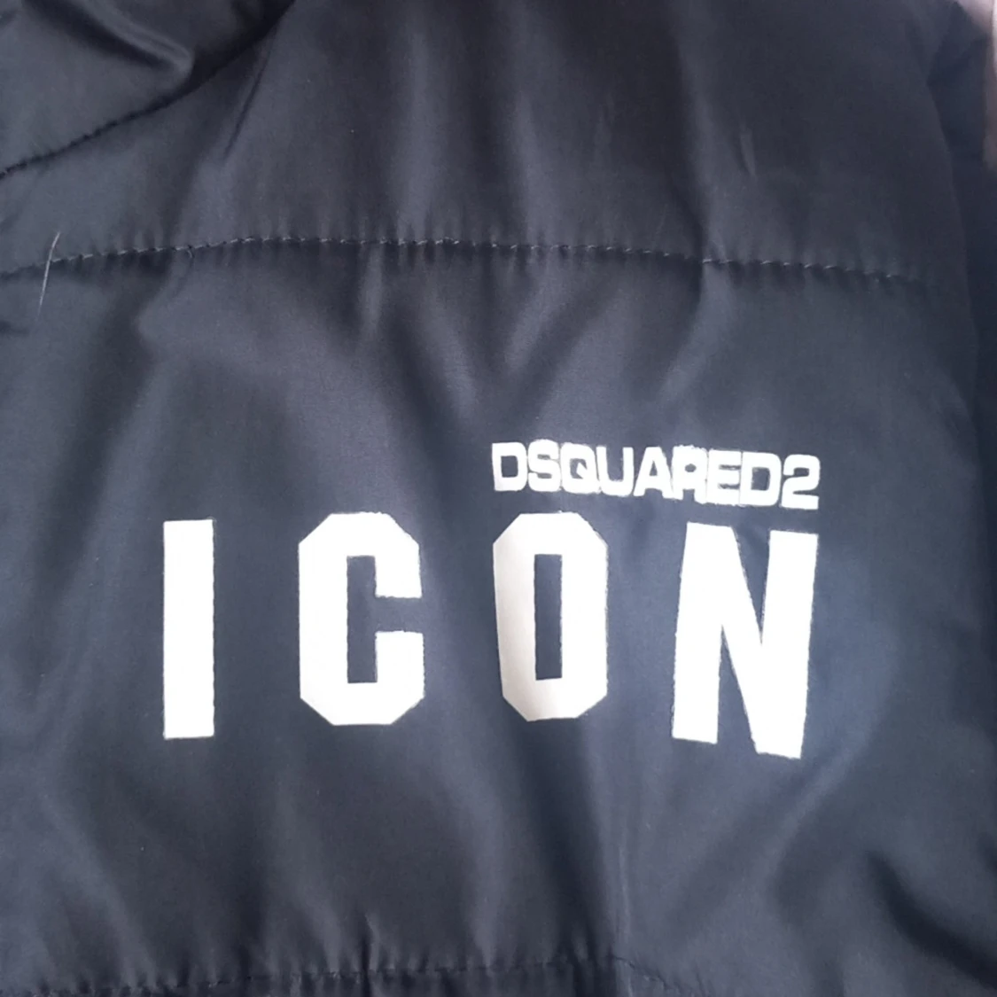 Svart dunväst från Dsquared2