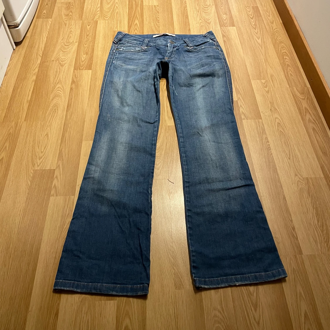 Lågmidjade bootcut jeans från ONLY