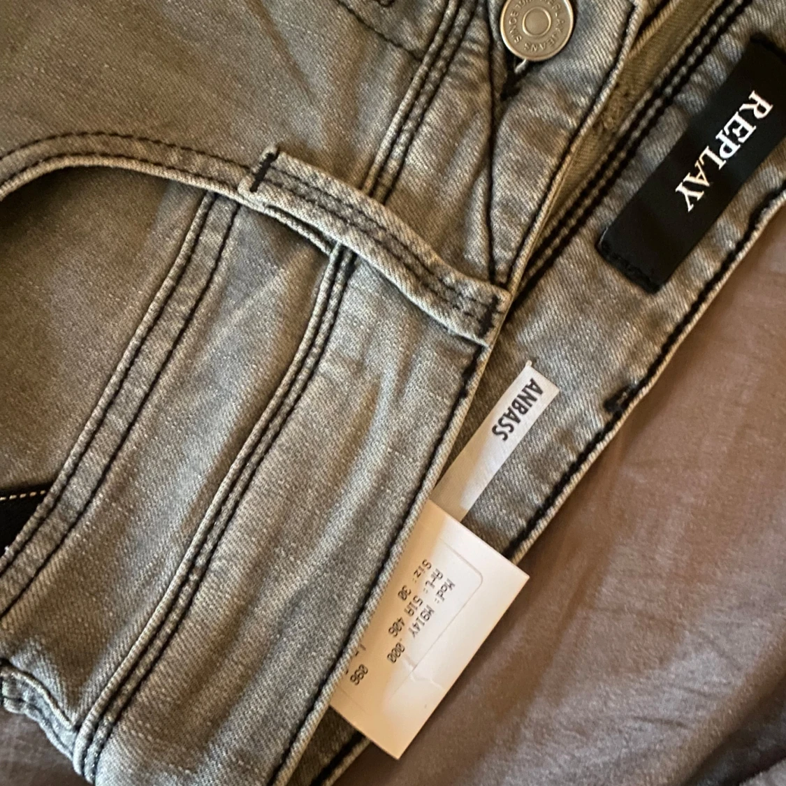 Grå jeans från Replay - 3