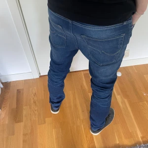 Jack and Jones Tim - Jeans från jack and Jones i modellen ”Tim/SlimStraight” | Nyskick | Storlek 30/34 | för mer info skriv pm!