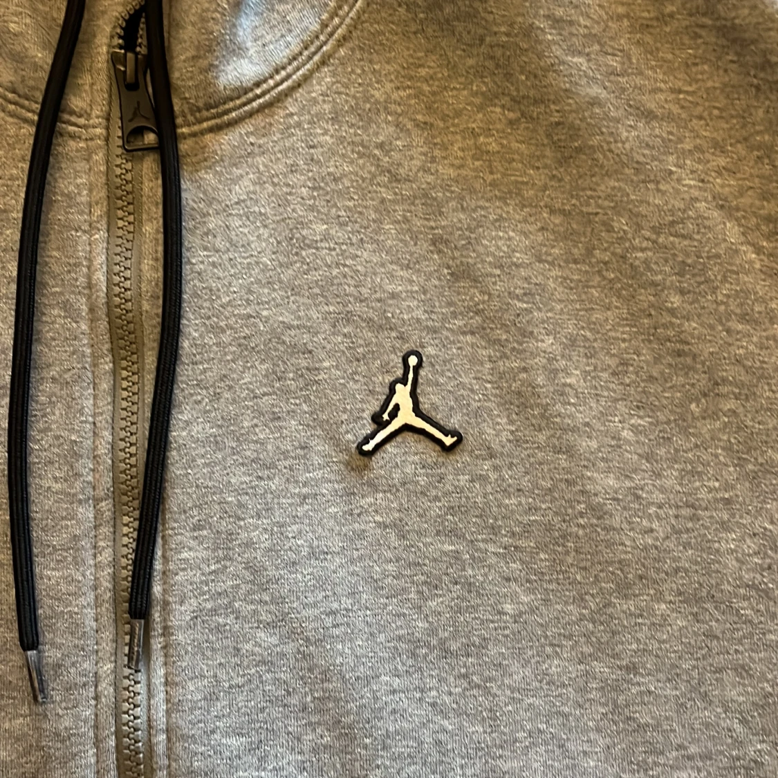 Grå hoodie från Jordan - 1