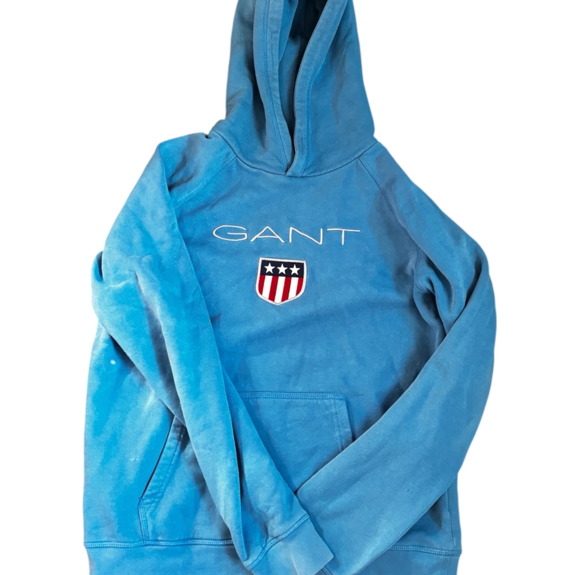 Blå hoodie från GANT med logga