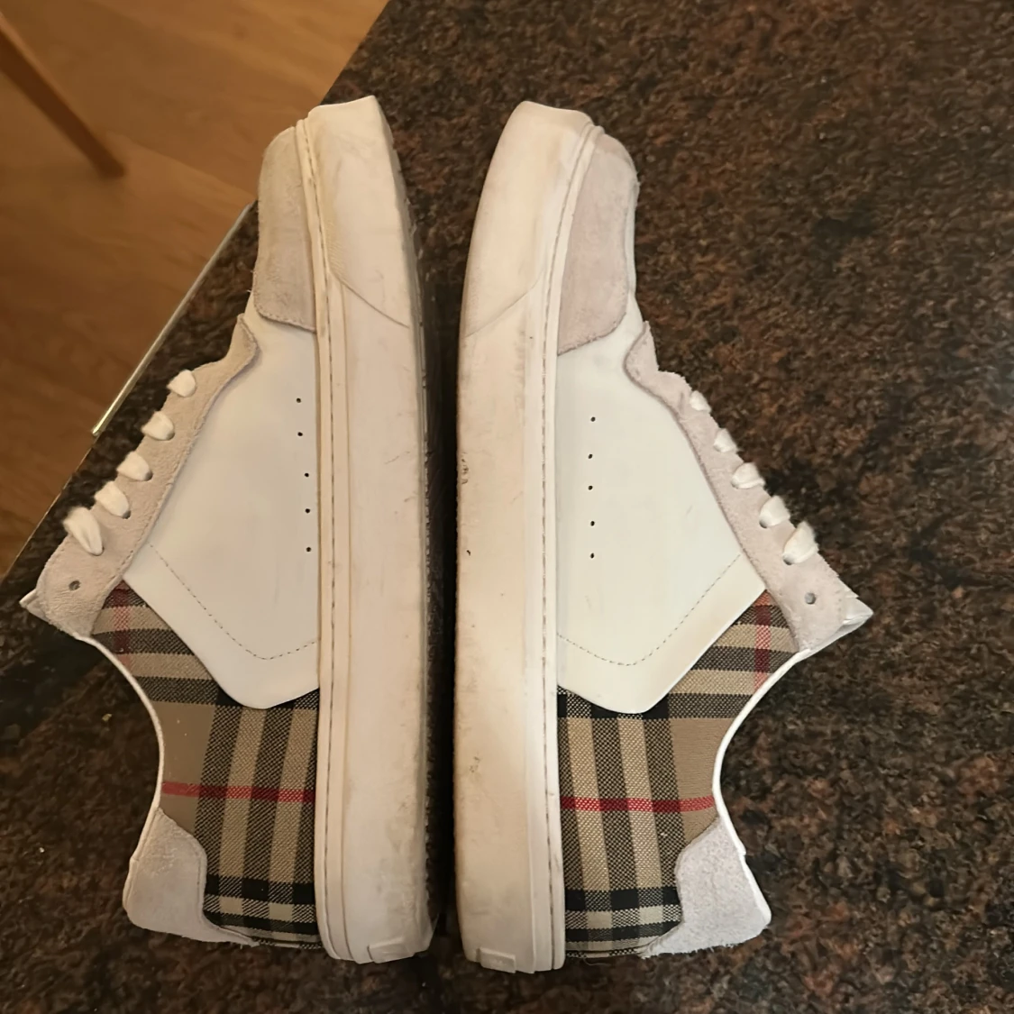 Burberry sneakers med rutig detalj - 3