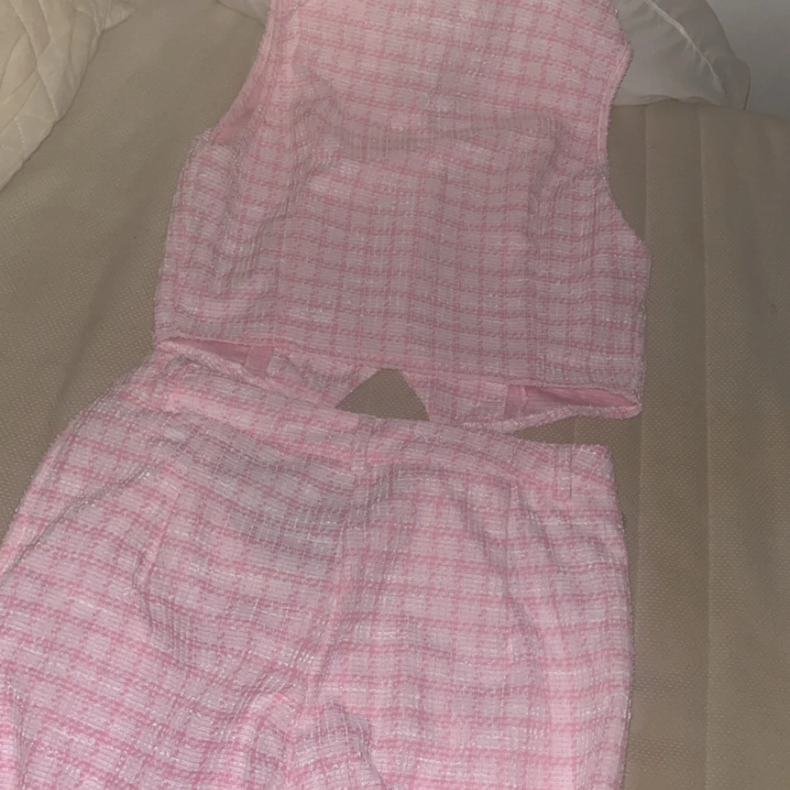 Rutig rosa väst och byxa från SHEIN - 2