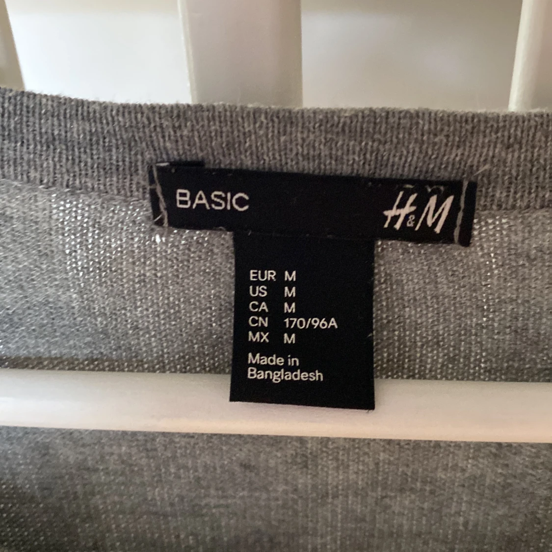 Grå kofta från H&M Basic, storlek M - 1