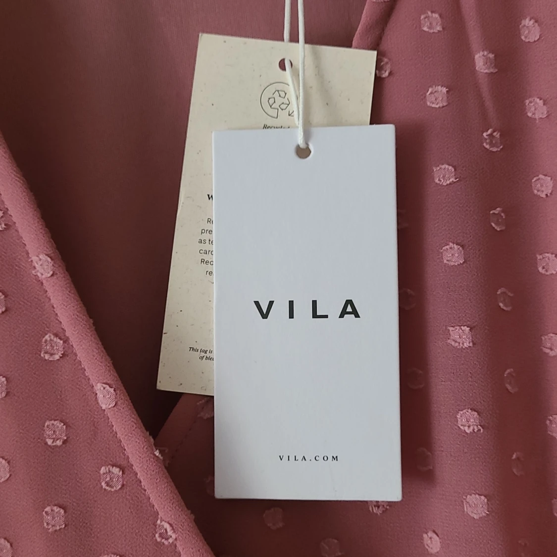 Rosa omlottklänning från Vila - 2