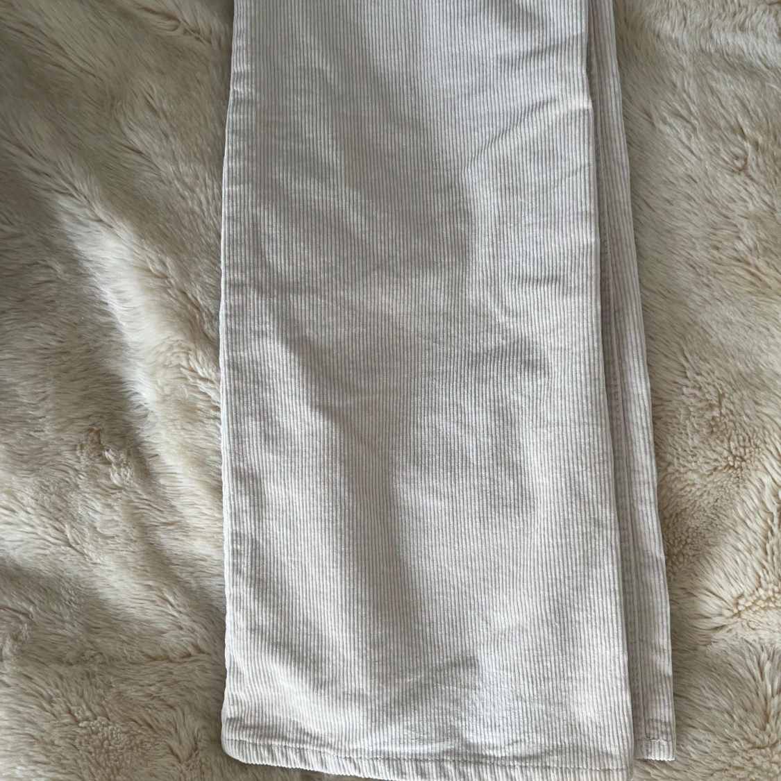 Beiga manchesterbyxor från hm  - 3