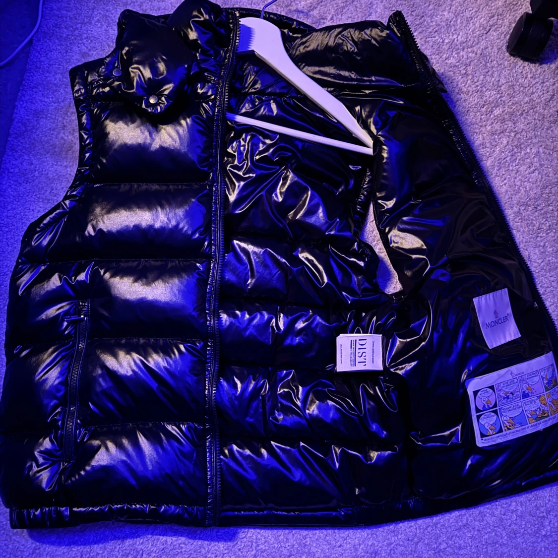 Svart dunväst från Moncler - 3