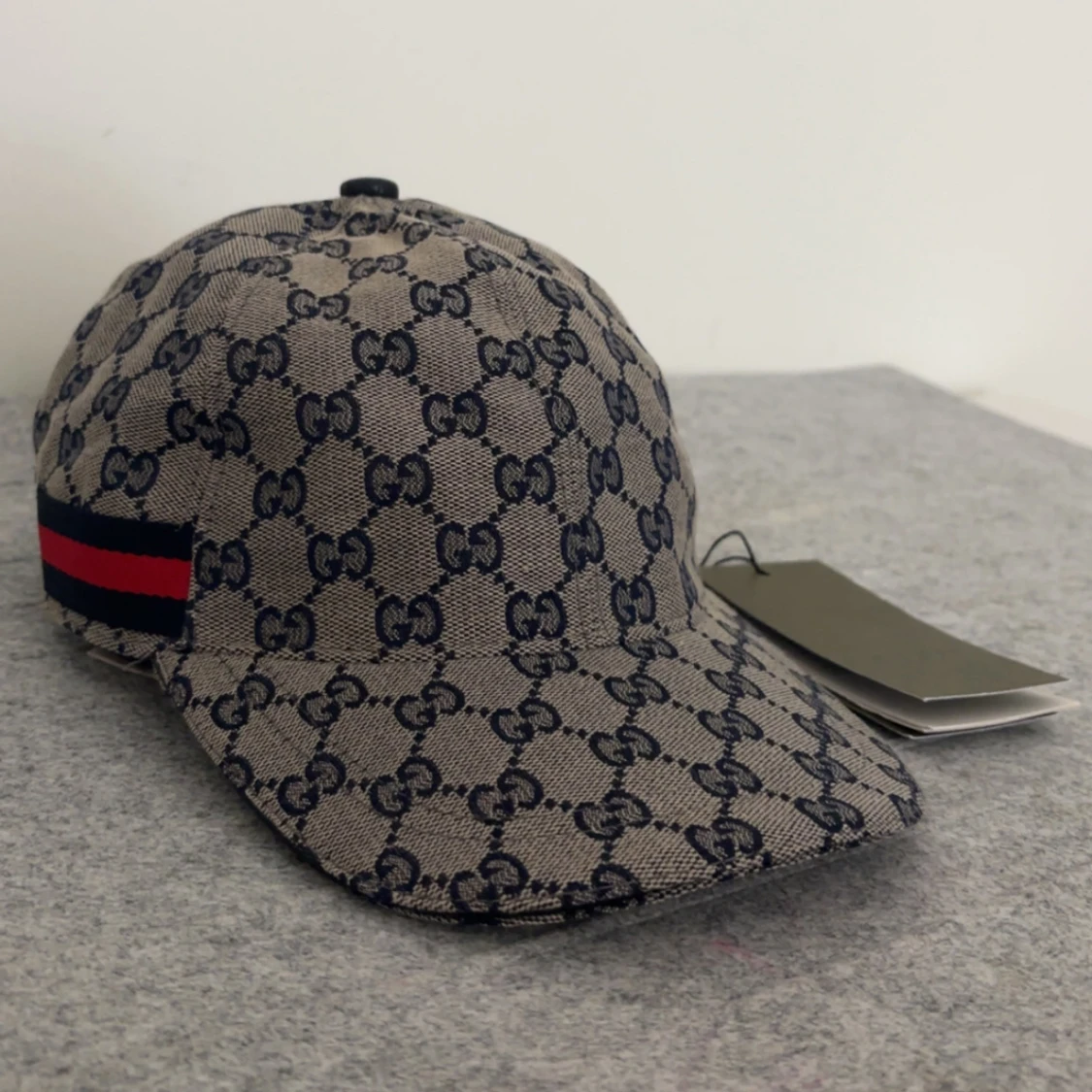 Beige gucci keps - 1