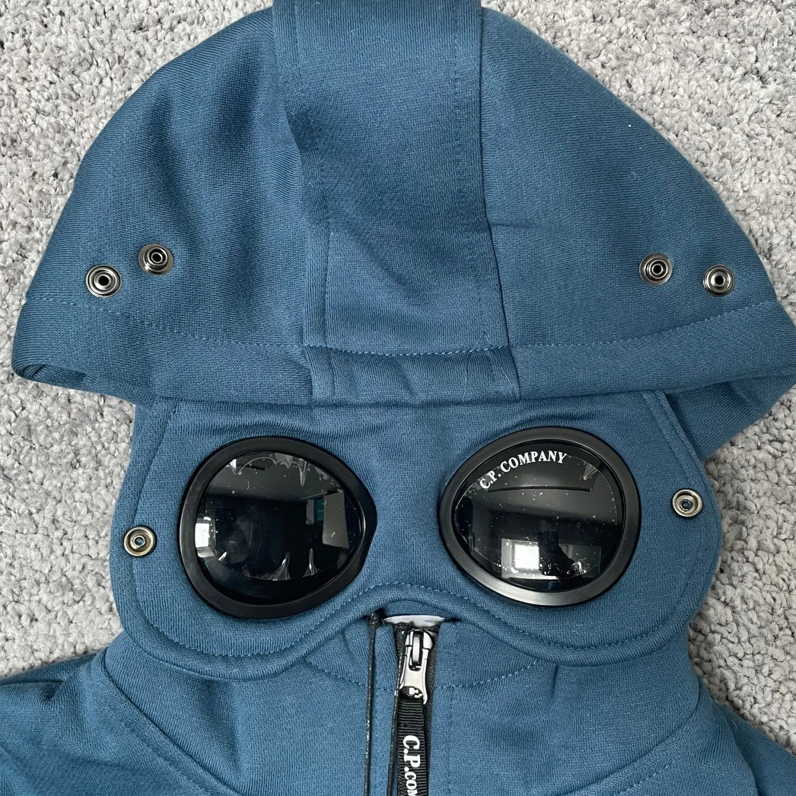 Blå hoodie från C.P Company - 2