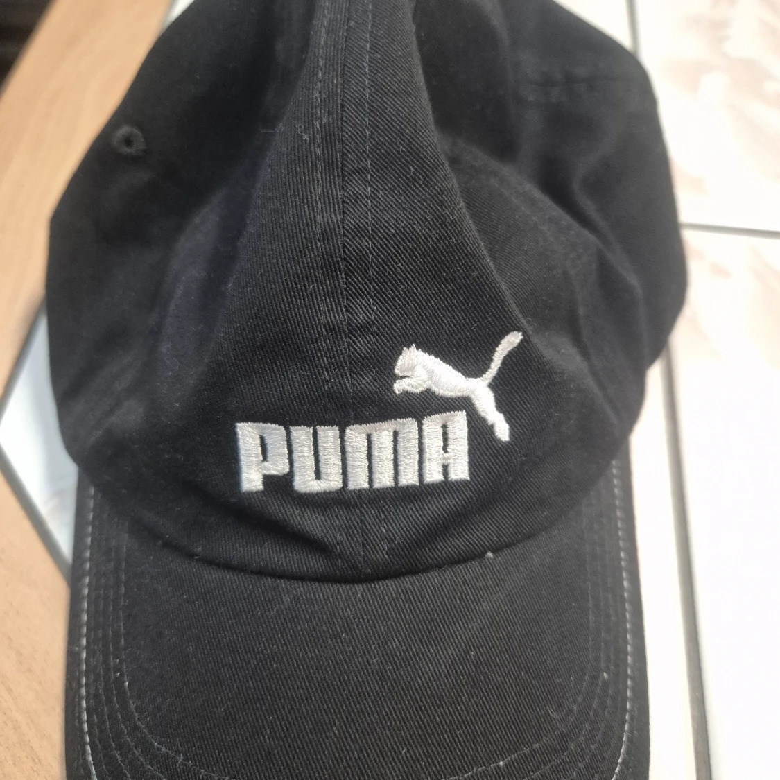 Svart keps från Puma