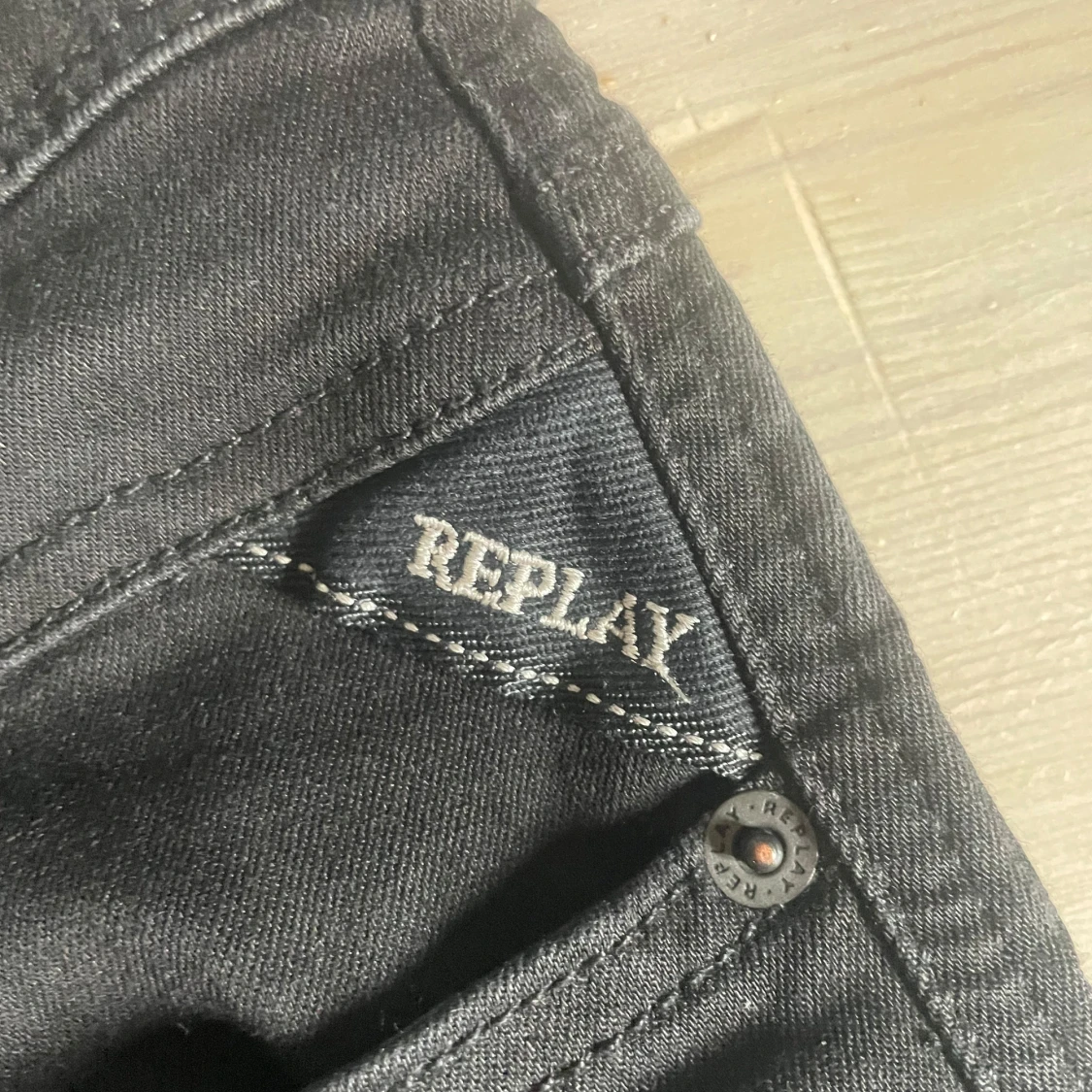 Svarta Replay Anbass jeans