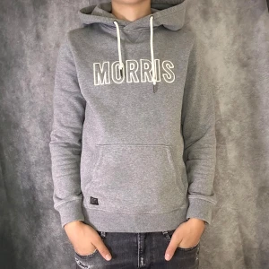Morris hoodie - Mycket fint skick | Size M | fraktar spårbart inom 24 timmar |  för att köpa klicka ” köp nu” | vid frågor skriv ett meddelande |