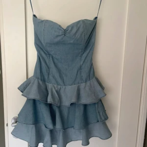 Jeansklänning - Såå najs o populär jeansklänning💖💖skriv för fler bilder 